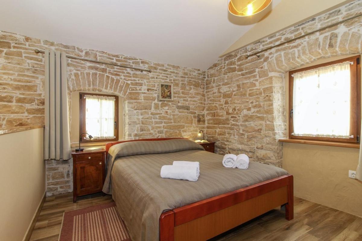 Villa Olea In Barat - Haus Fuer 6-8 Personen Kanfanar Exterior foto